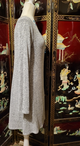 Dress - Picture 6 of 8